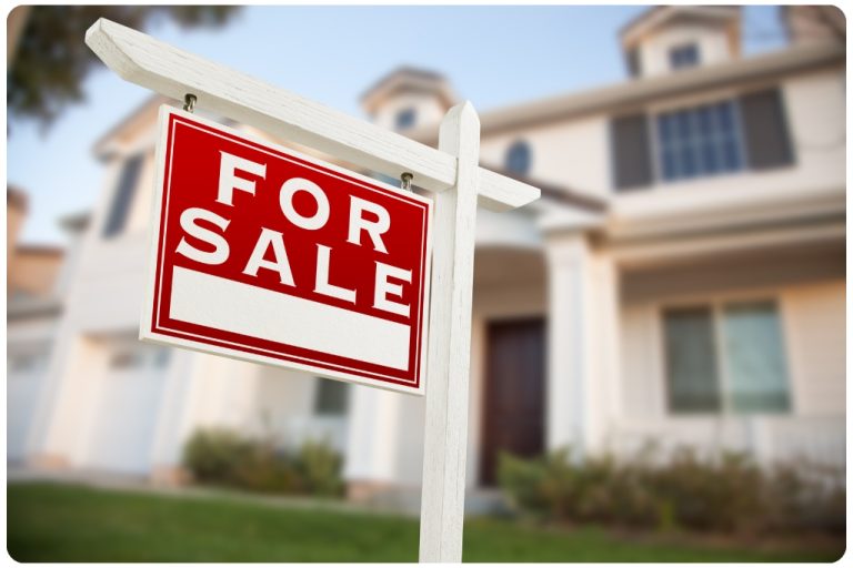 Selling Your Home : A Step-by-Step Guide
