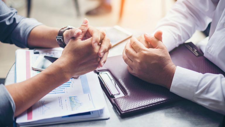 Winning in Real Estate Negotiations: What Works and What Doesn’t